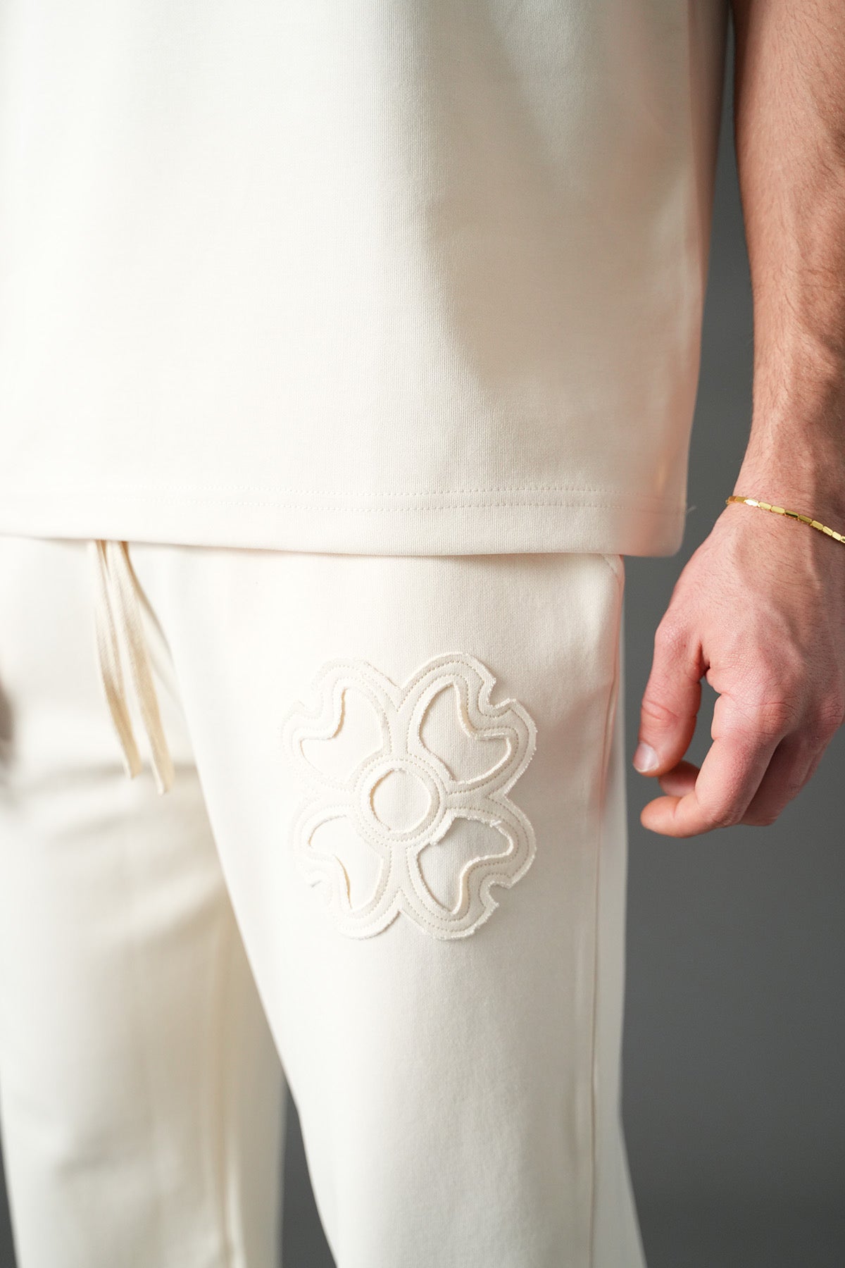 Ensemble T-shirt + pant beige trèfle