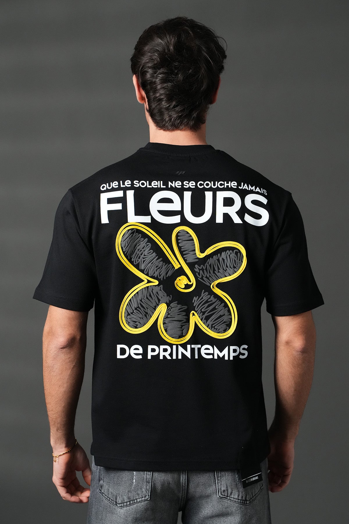 T-Shirt Fleur de printemps noir