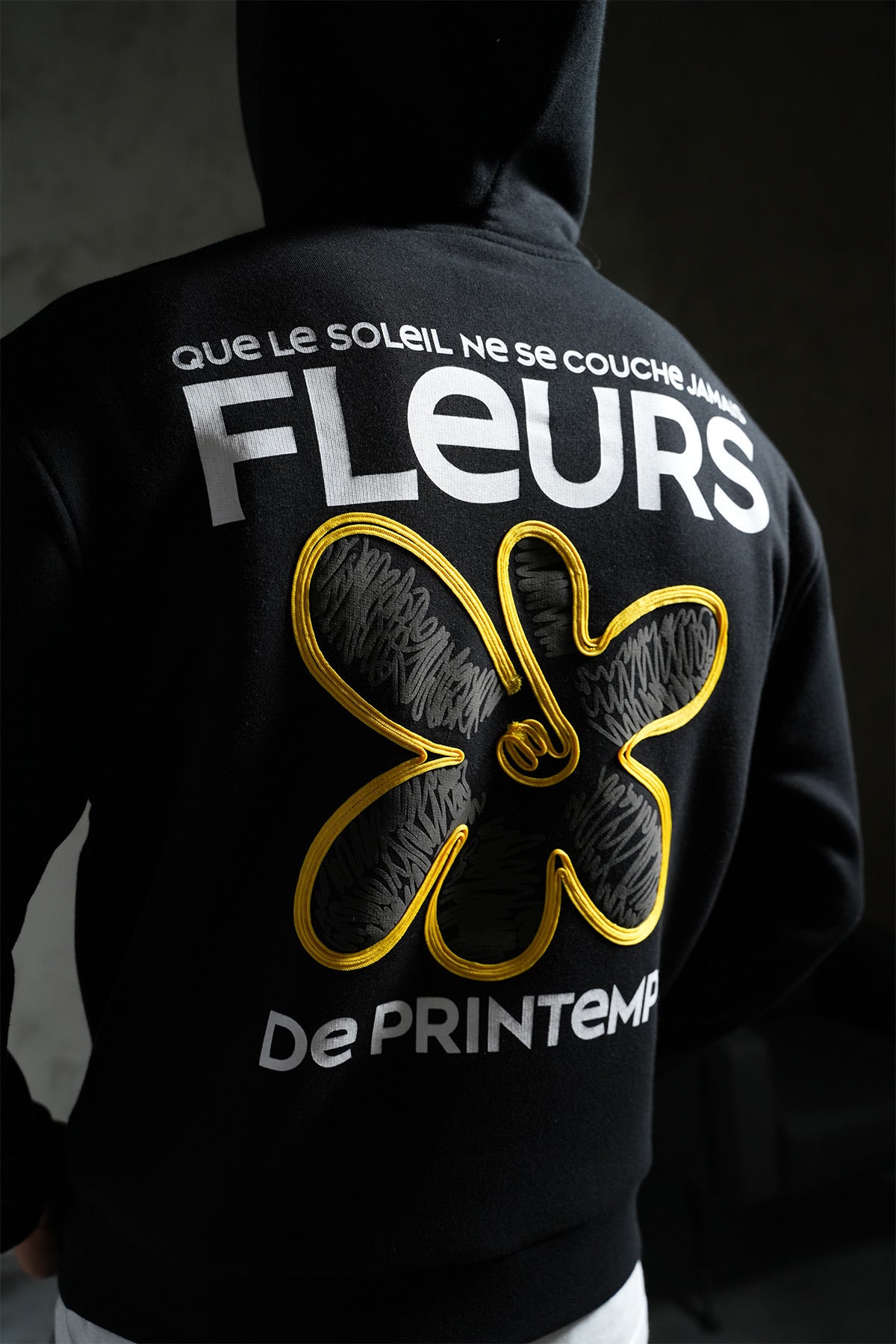 Sweat Fleurs de printemps noir