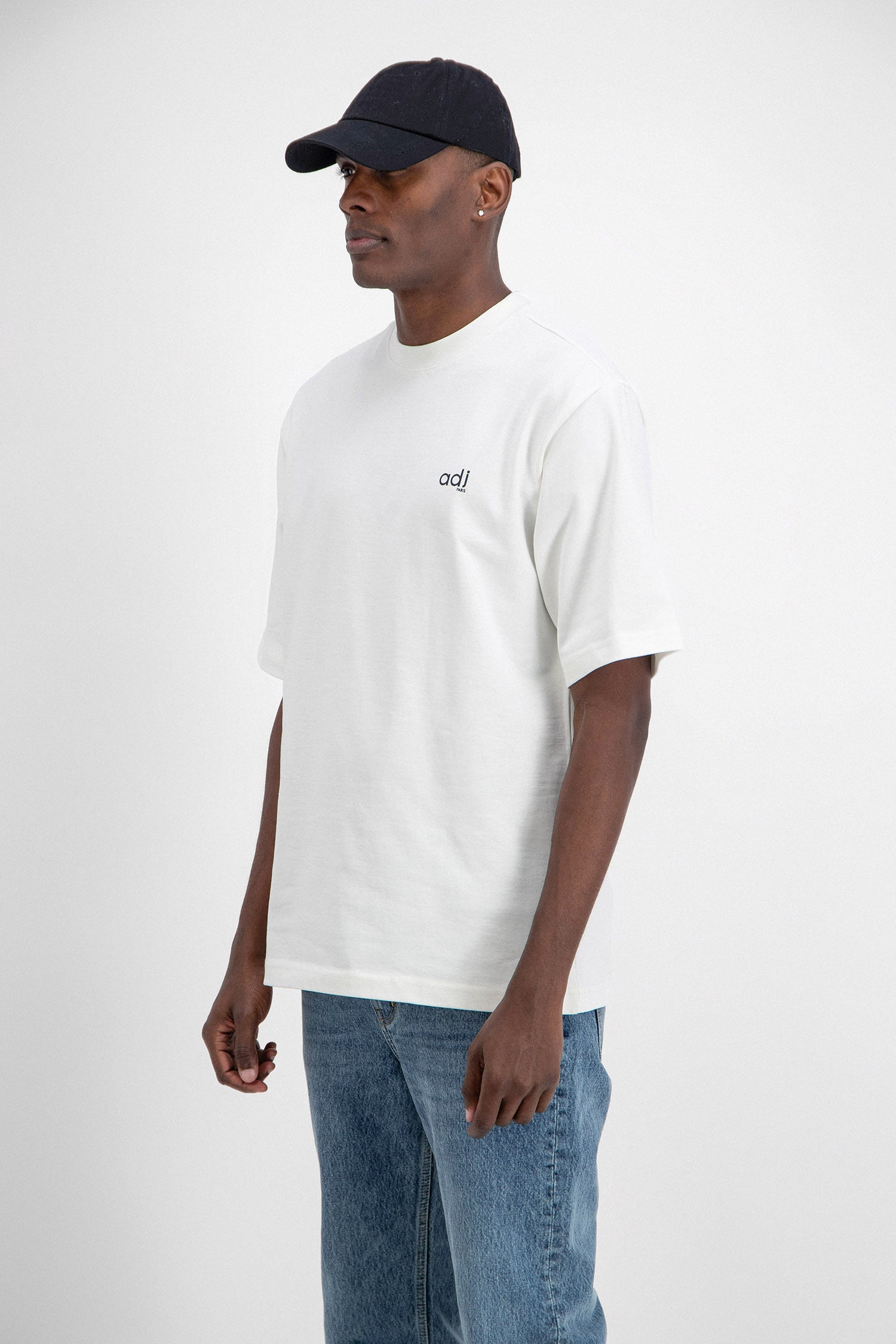 T-shirt blancLook but don’t touch