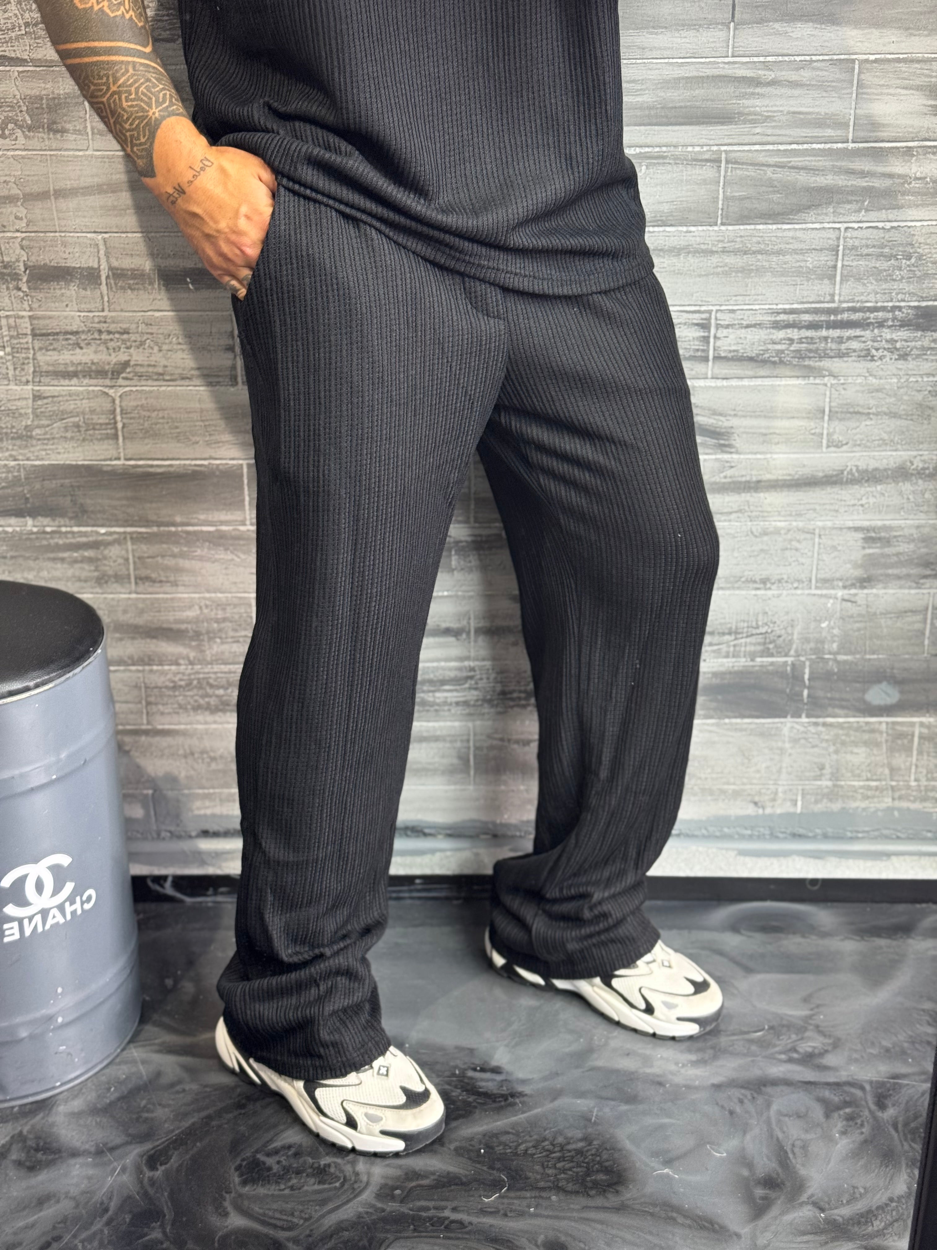 Ensemble pantalon + débardeur noir