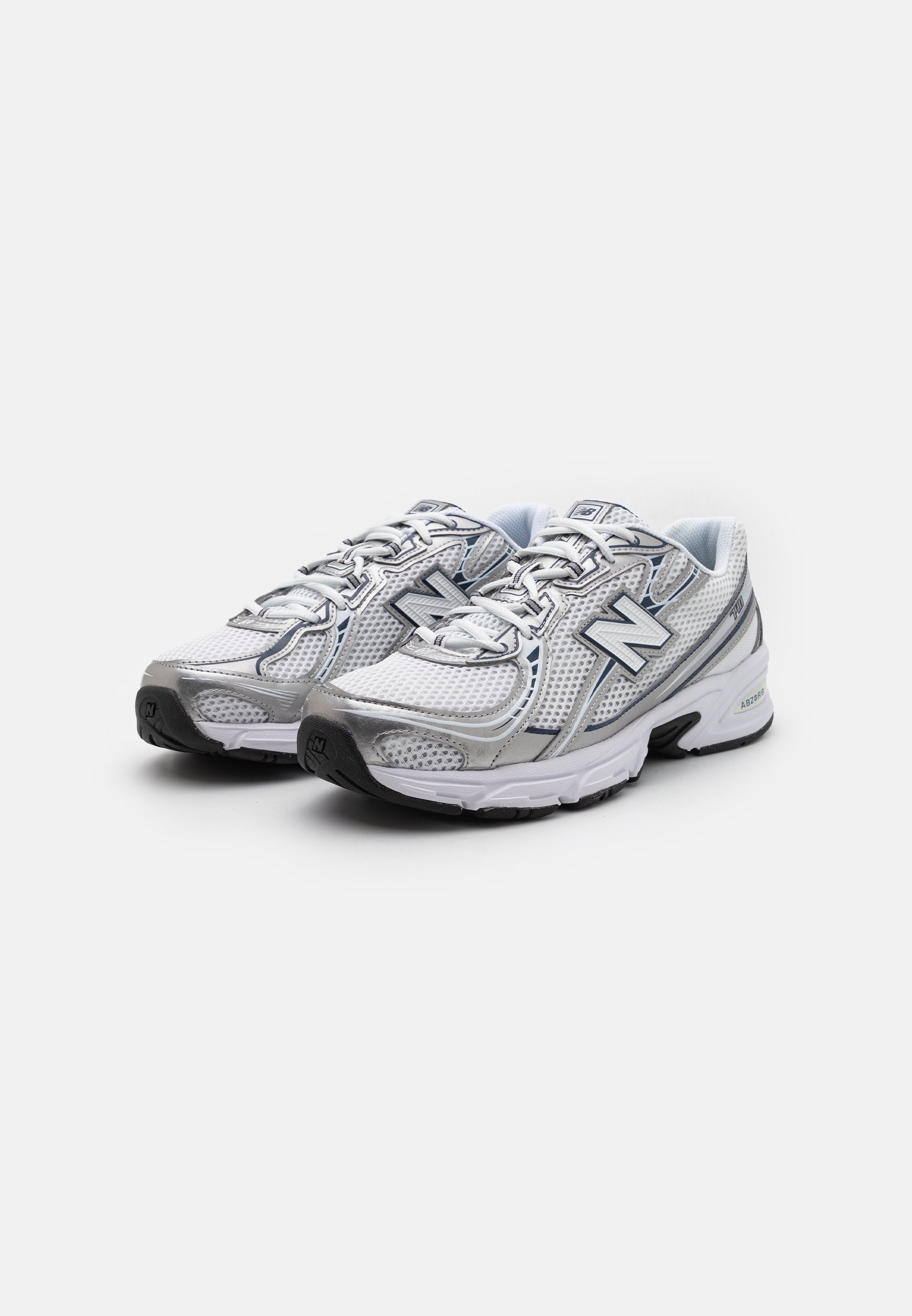 New Balance - U740 blanche grise