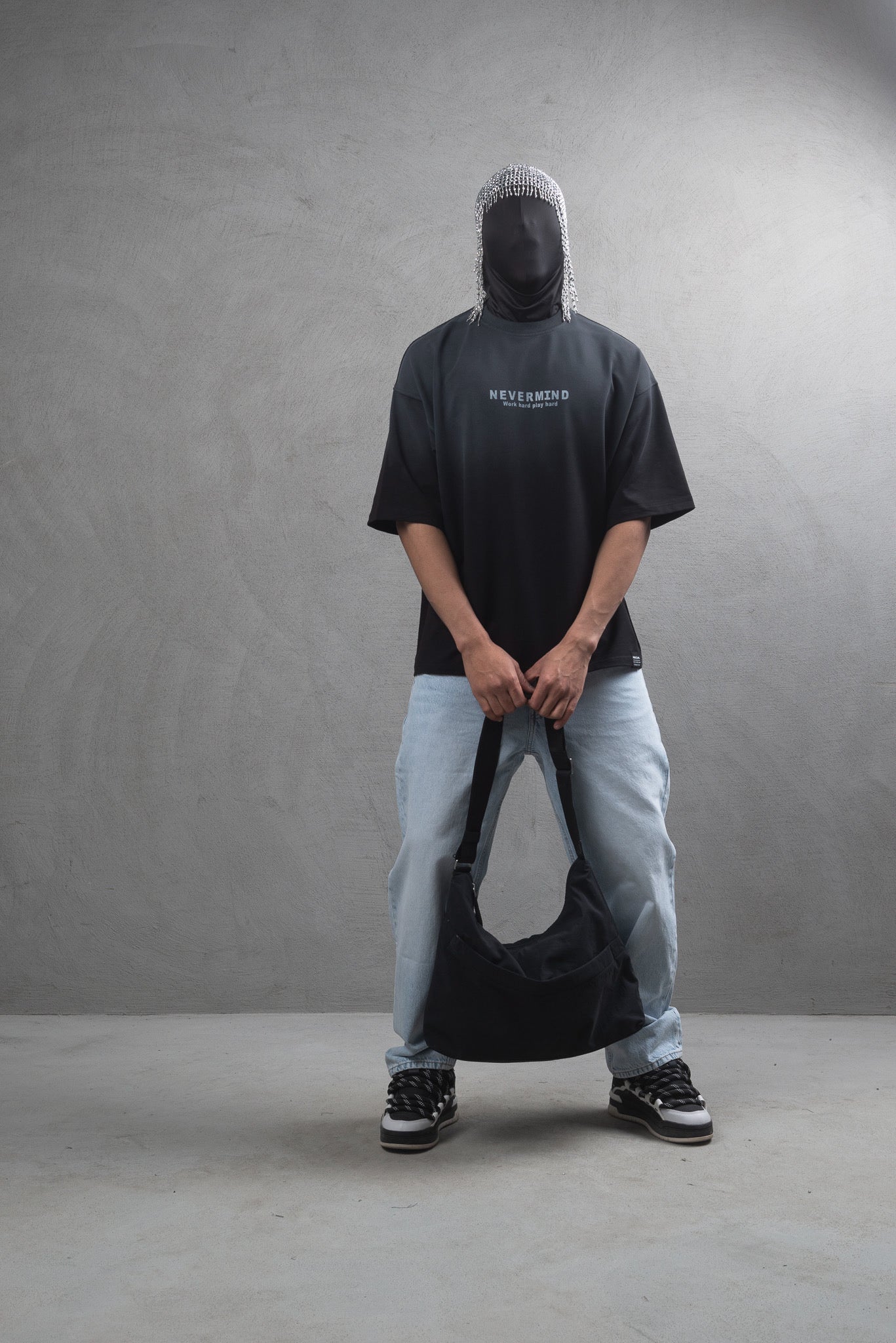 T-shirt Oversize Nevermind noir