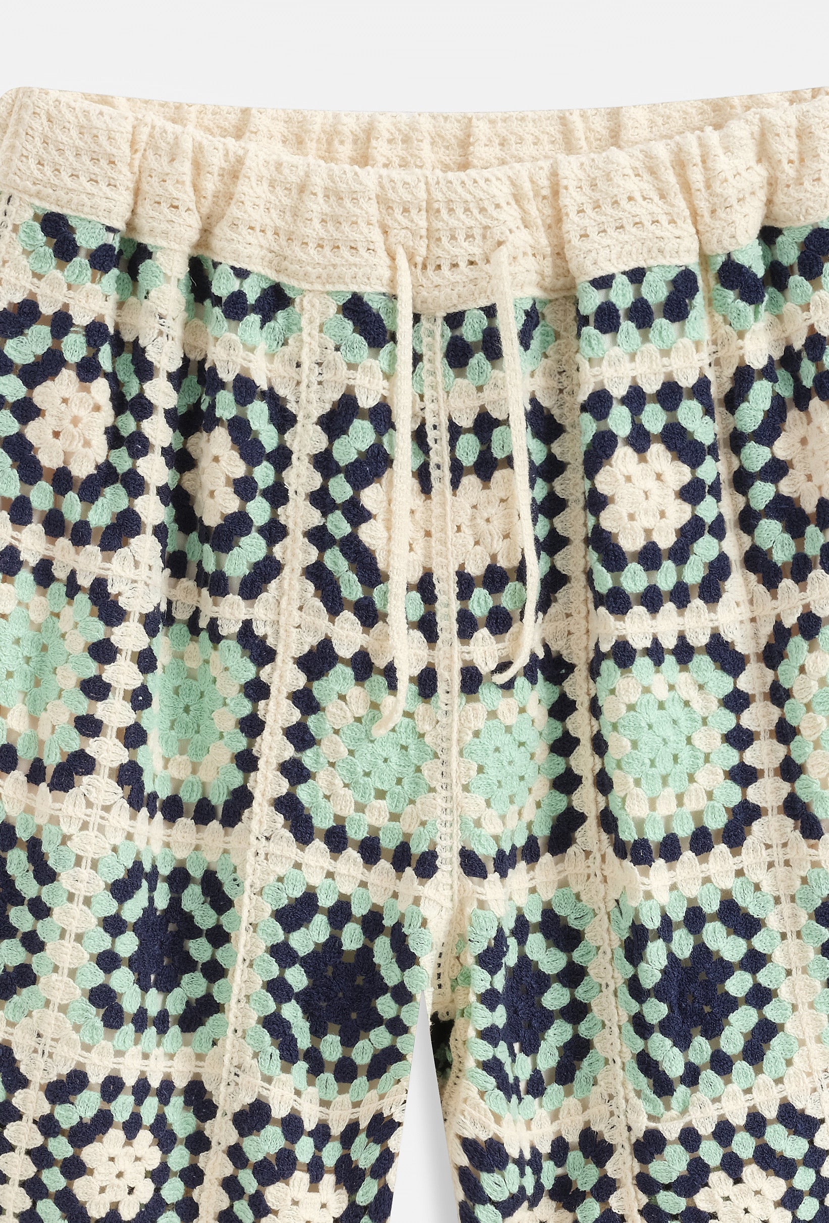 Ensemble crochet beige et vert short et chemise