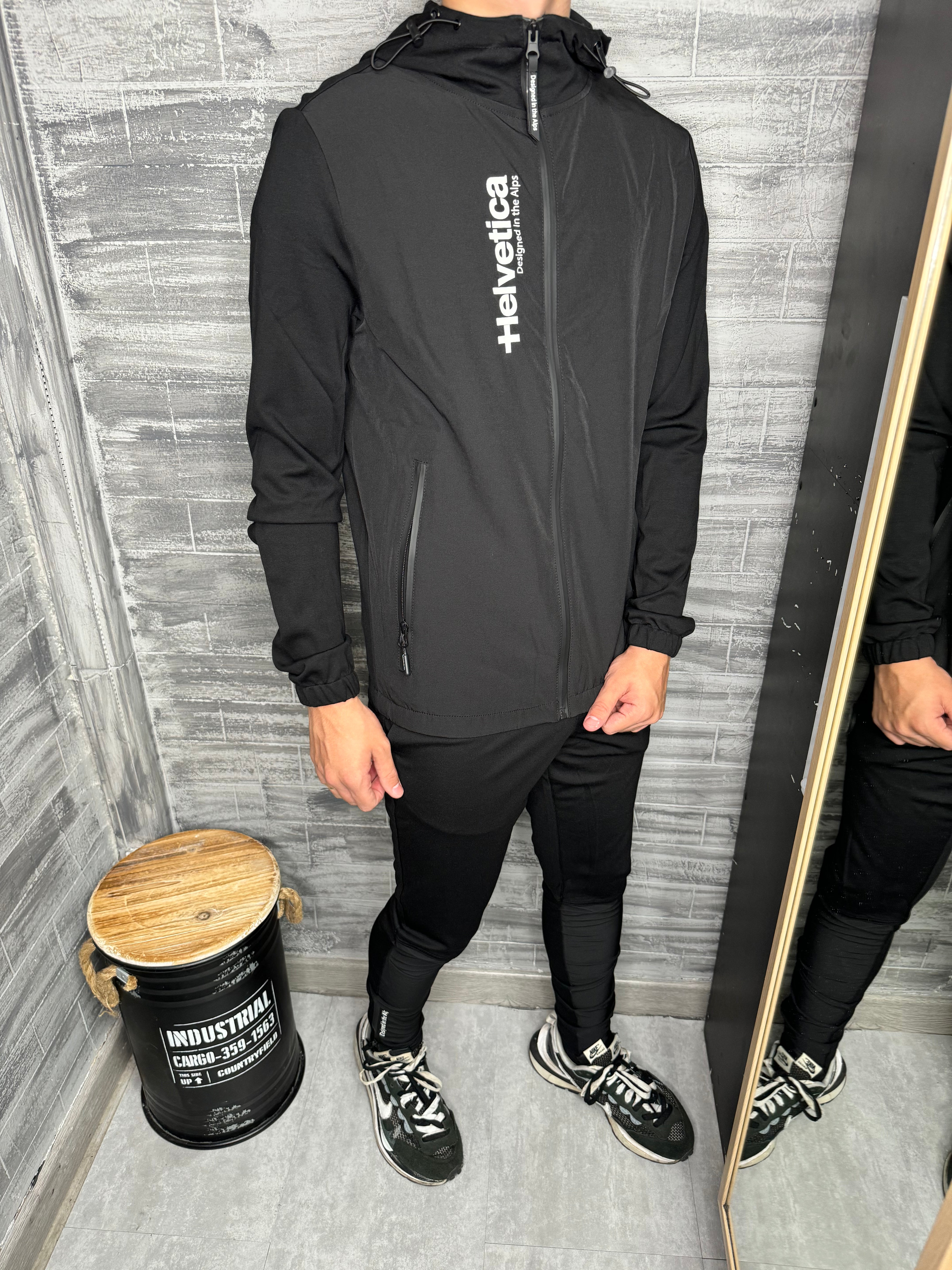 Helvetica - Veste Beta noir