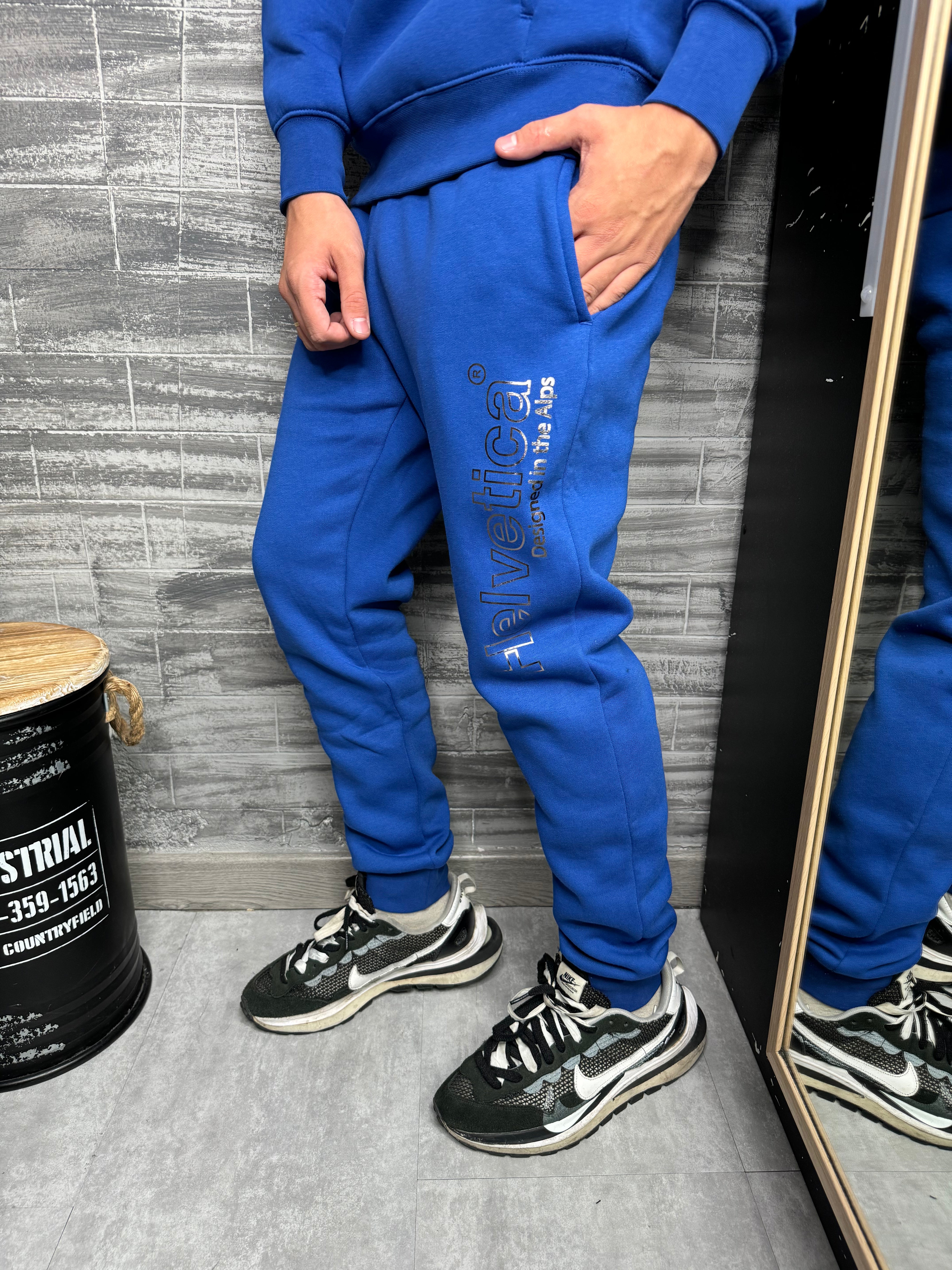Helvetica - Jogging Hunter bleu