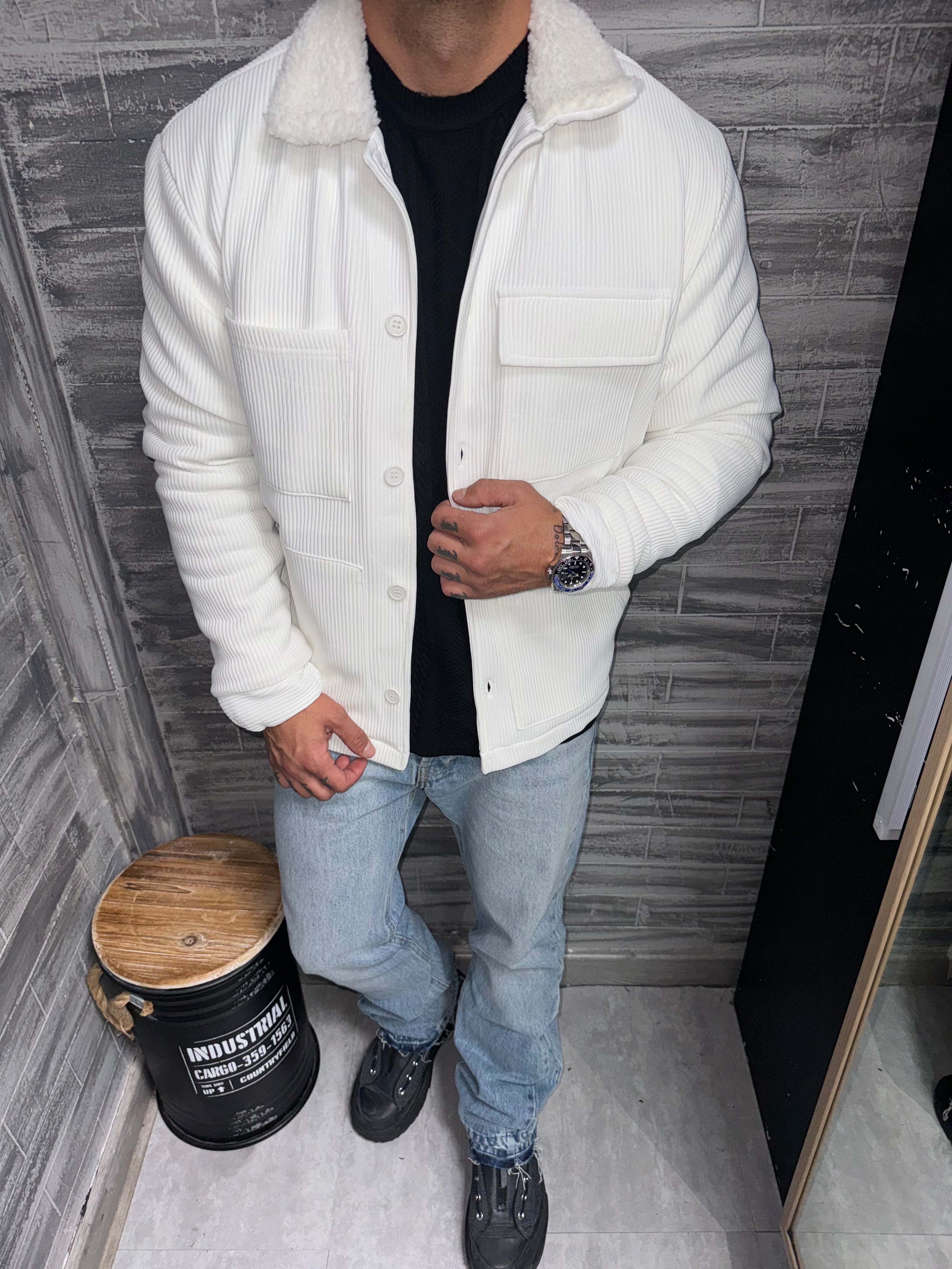 Veste fourrée plissée blanche