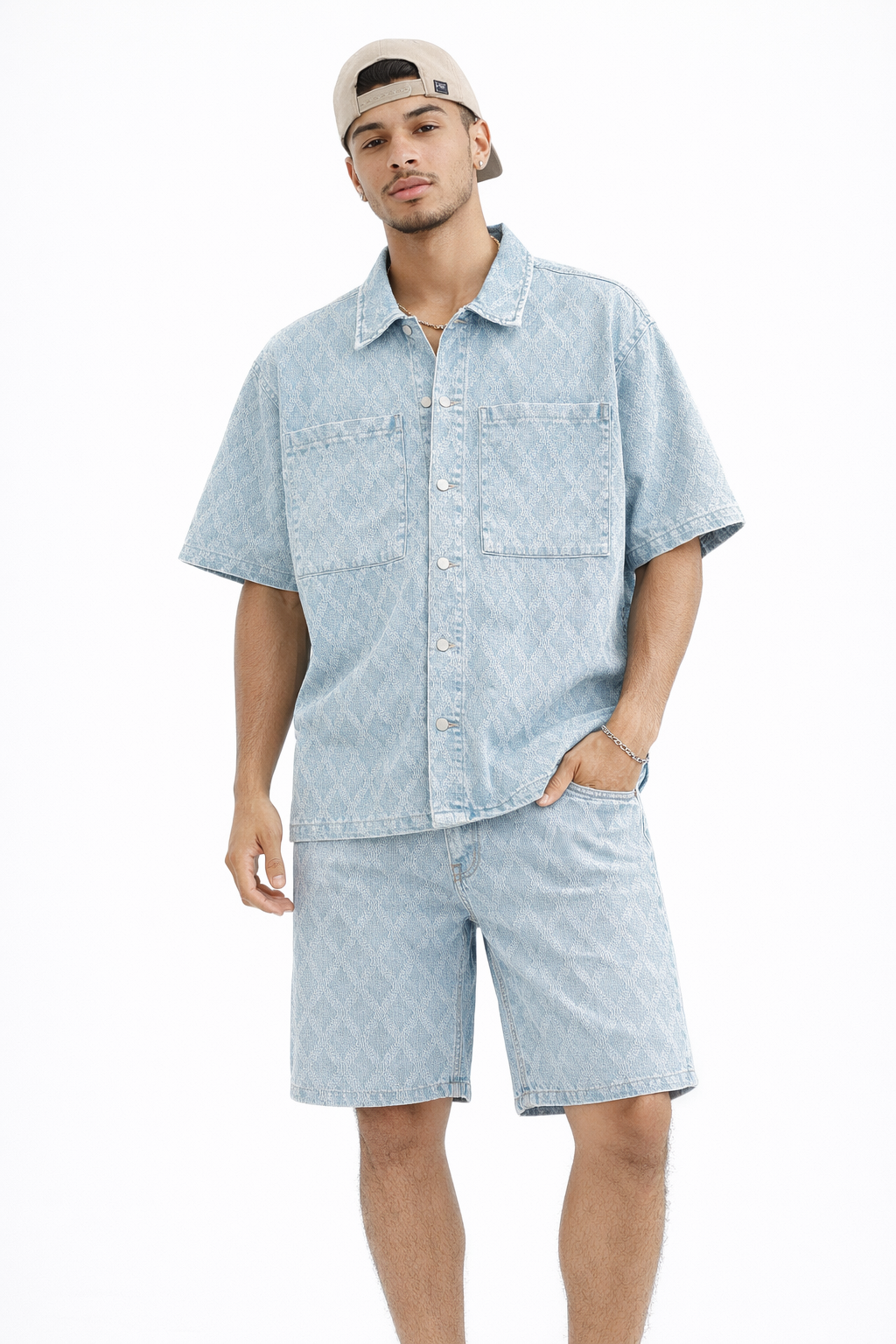 Ensemble short et chemise en jean bleu à motifs