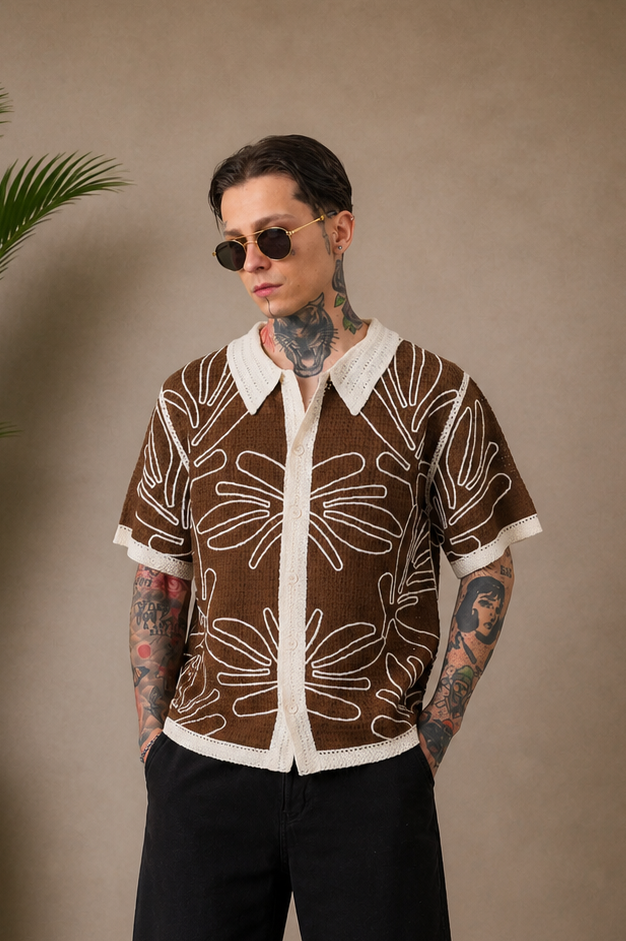 Chemise crochet motifs marron et beige