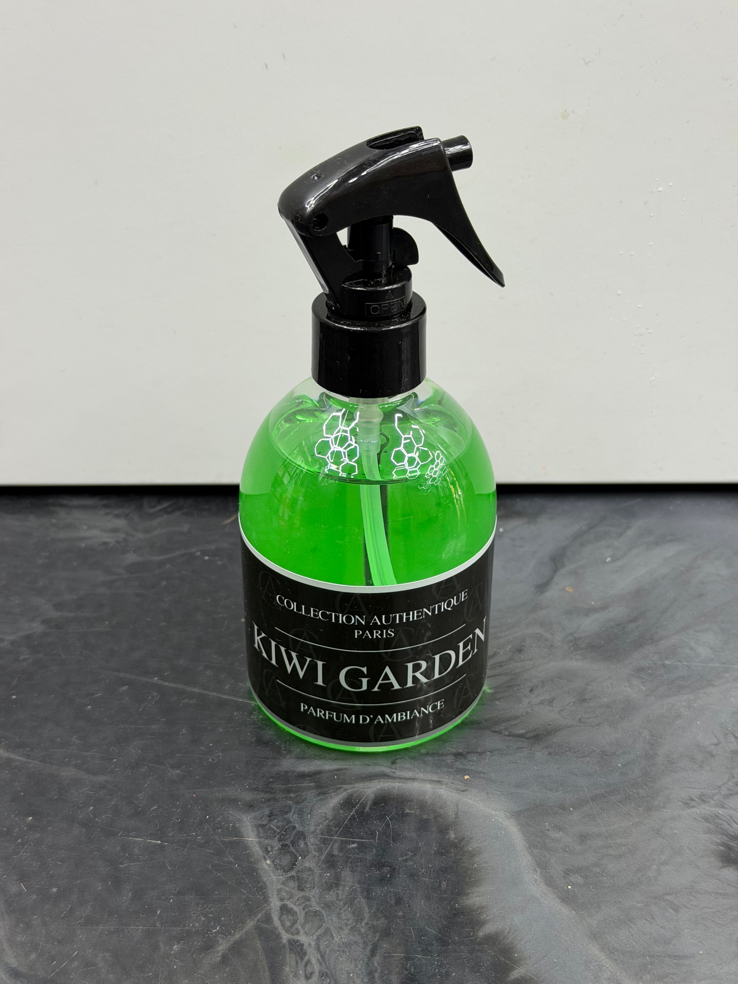 CP -  SPRAY KIWI GARDEN