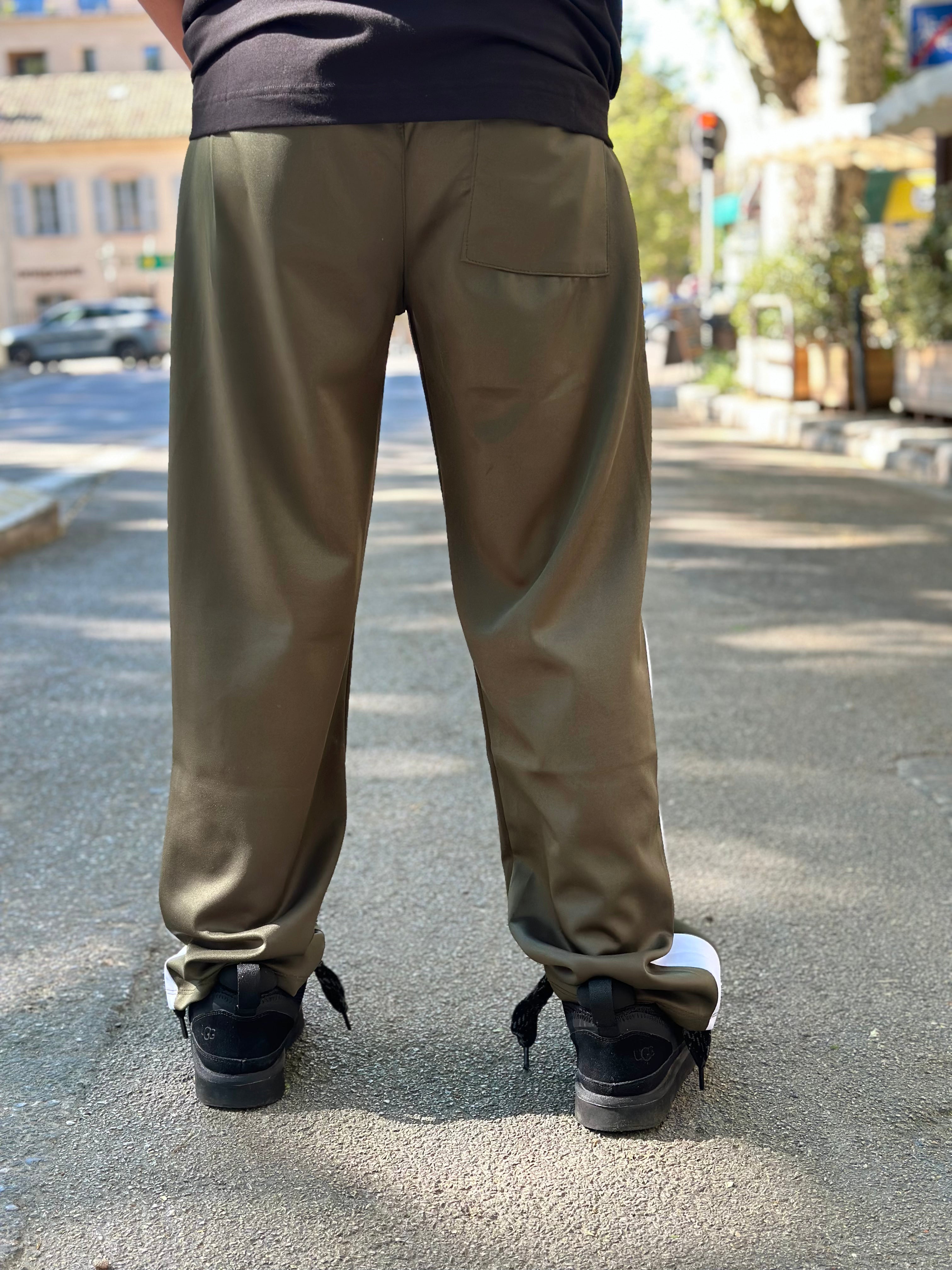 Frilivin - Pantalon Jog Ample Miami Kaki bande blanc