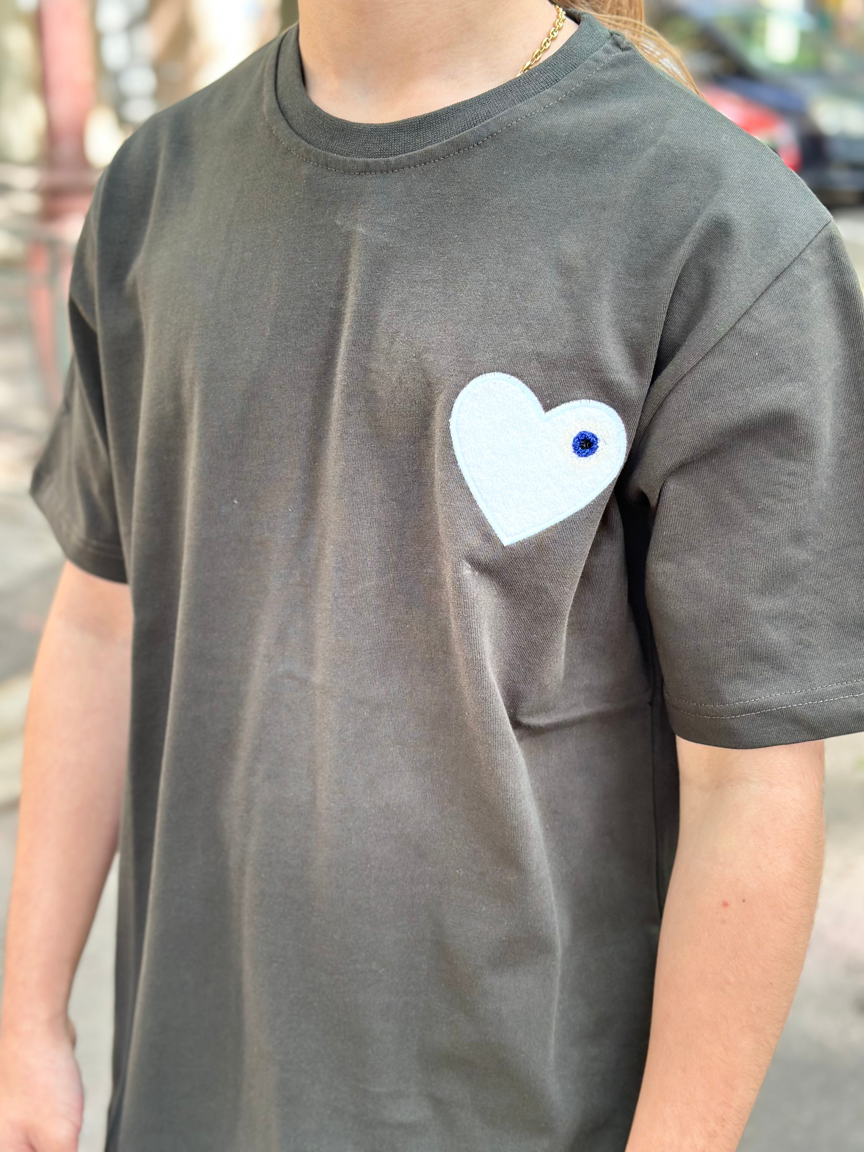 ADJ - T-shirt Kaki coeur Blanc