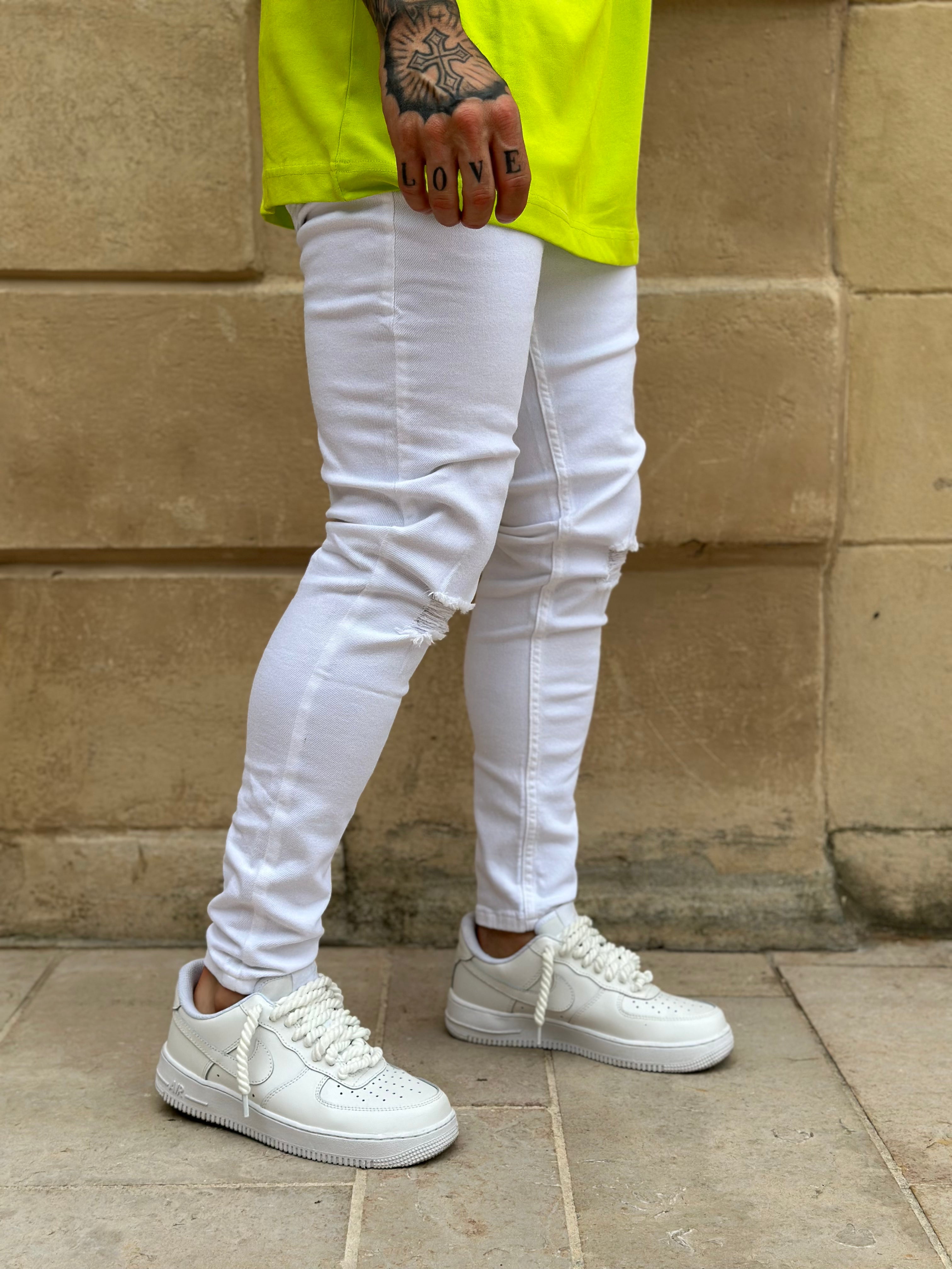 Distressed Skinny Jeans