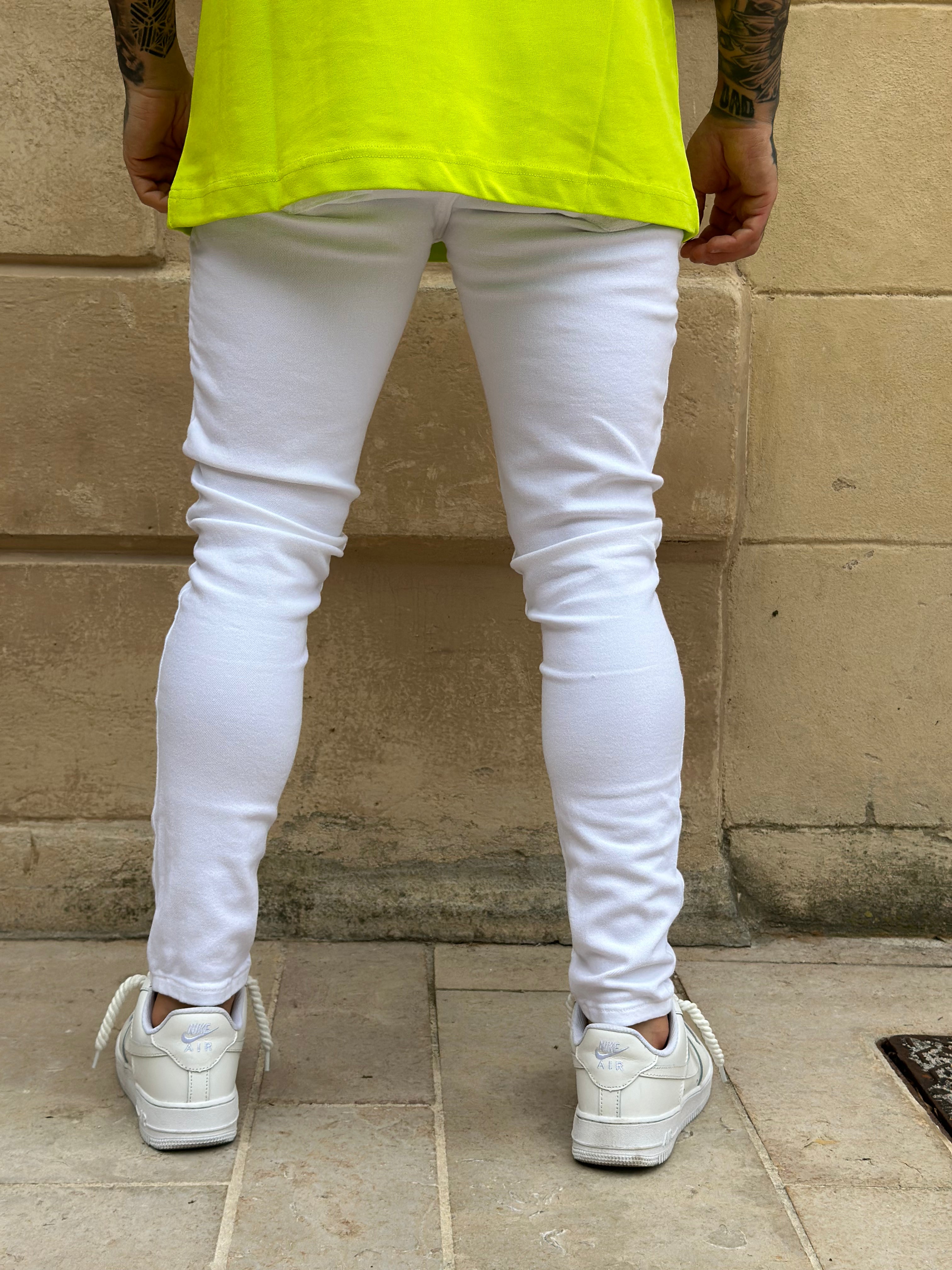 Distressed Skinny Jeans