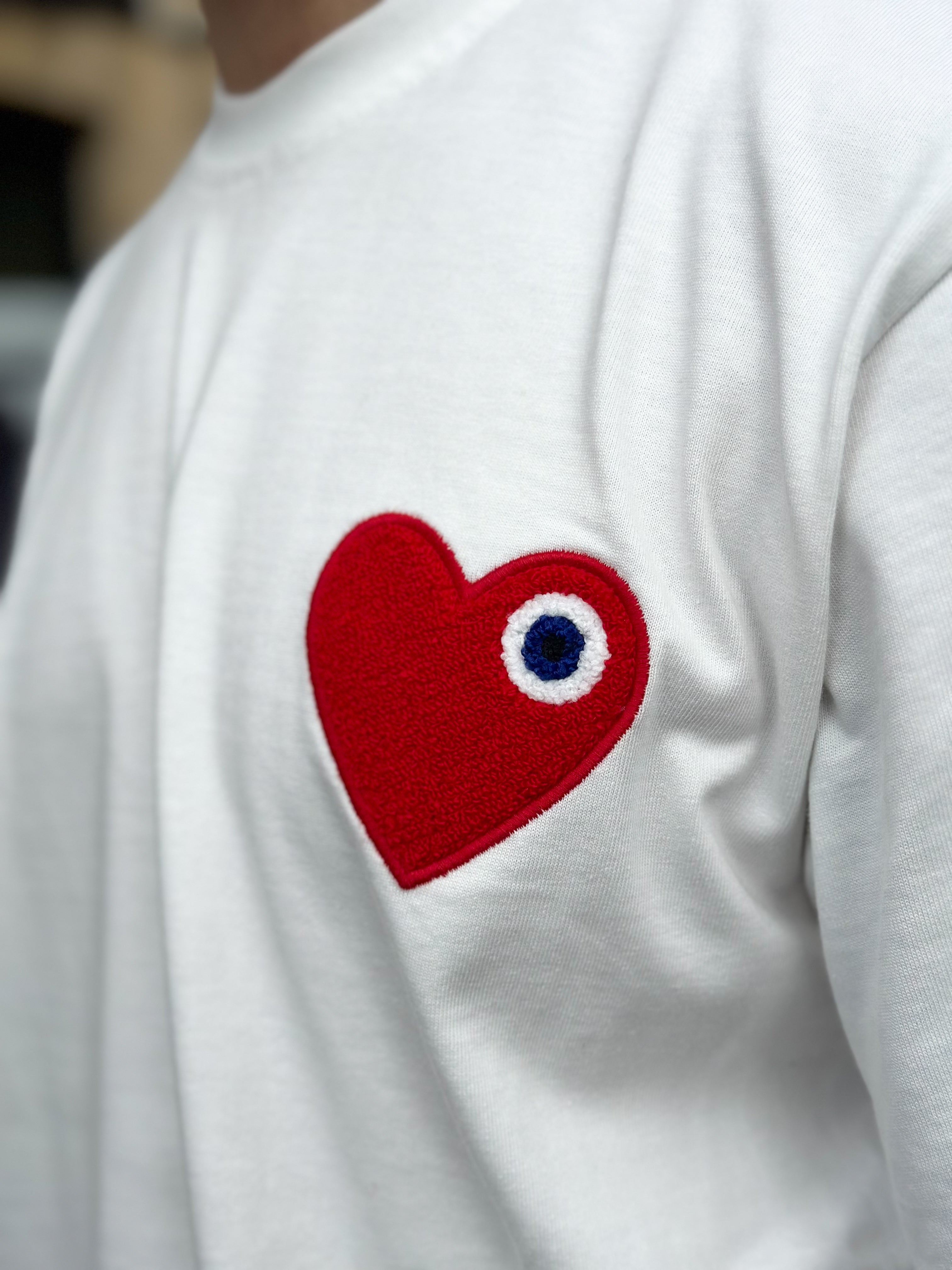 ADJ - T-shirt Blanc coeur rouge