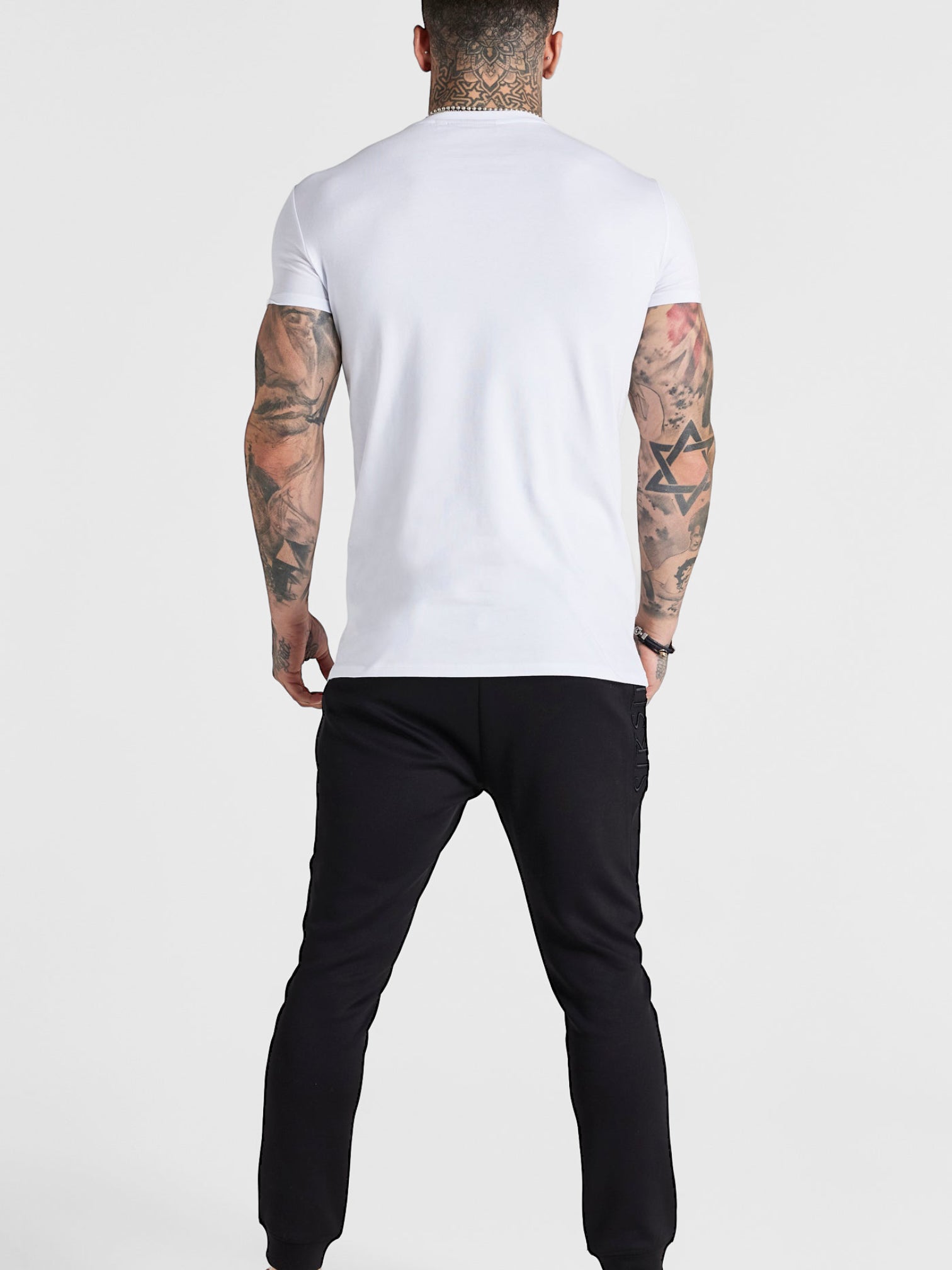 Siksilk - T-shirt MUSCLE FIT blanc