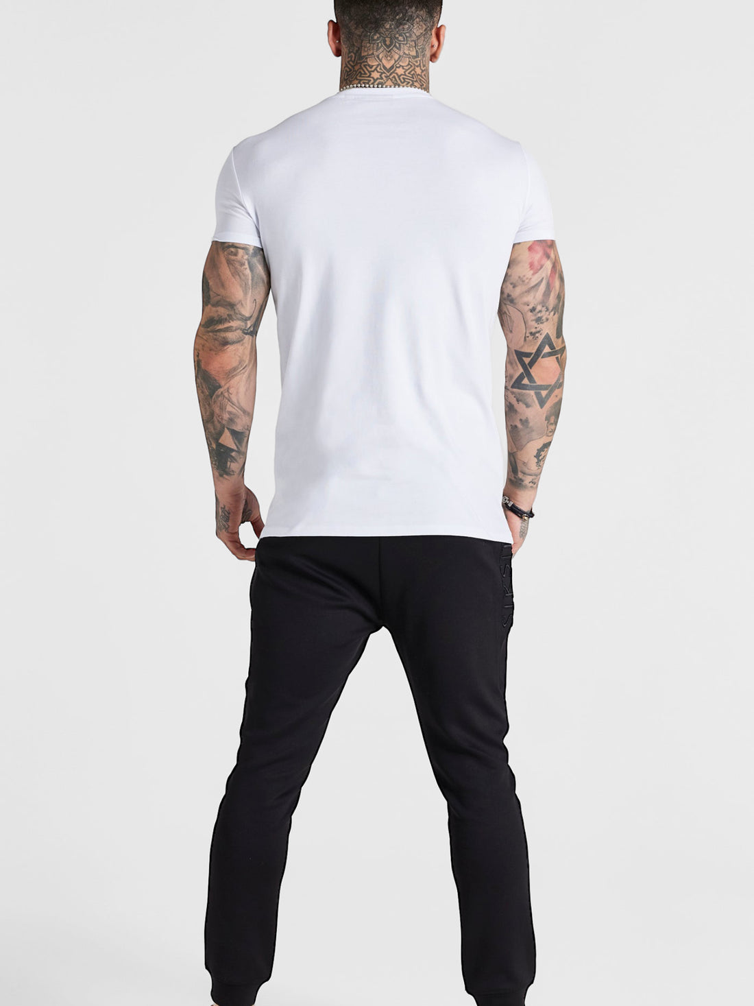 Siksilk - White MUSCLE FIT t-shirt