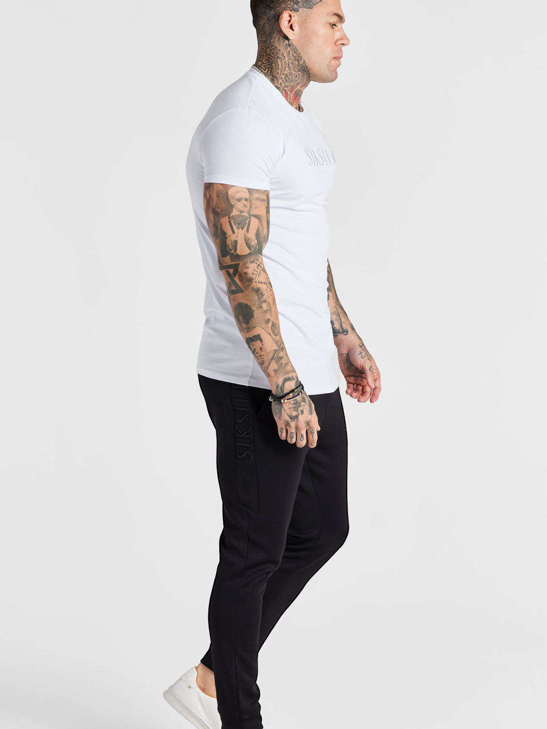 Siksilk - White MUSCLE FIT t-shirt