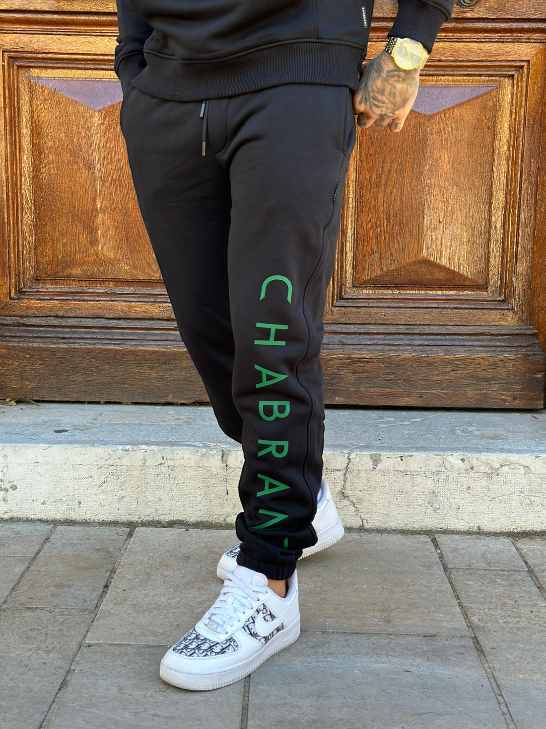 CHABRAND - Pantalon jogging noir signe vert