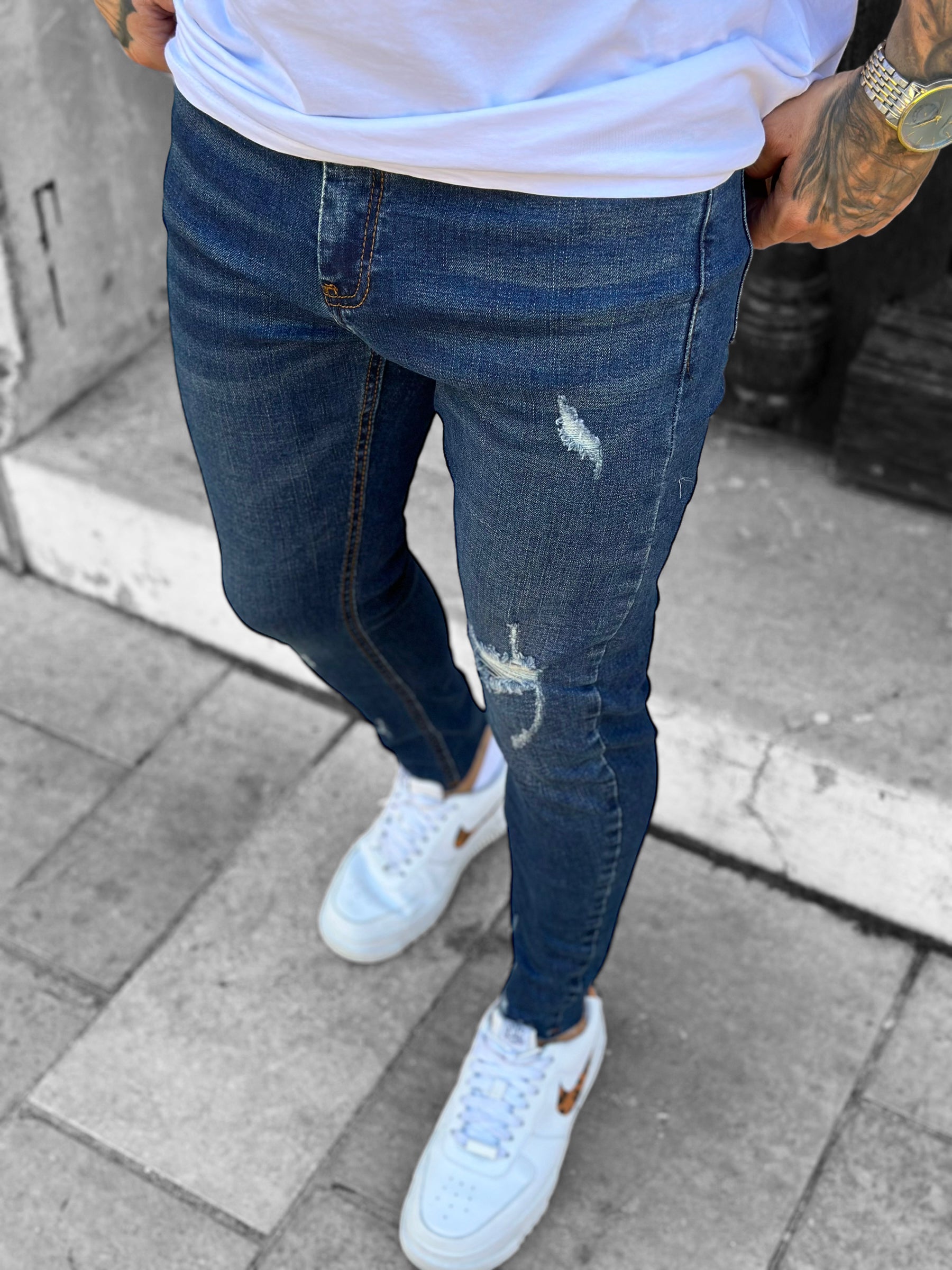 Dark blue cropped skinny jeans