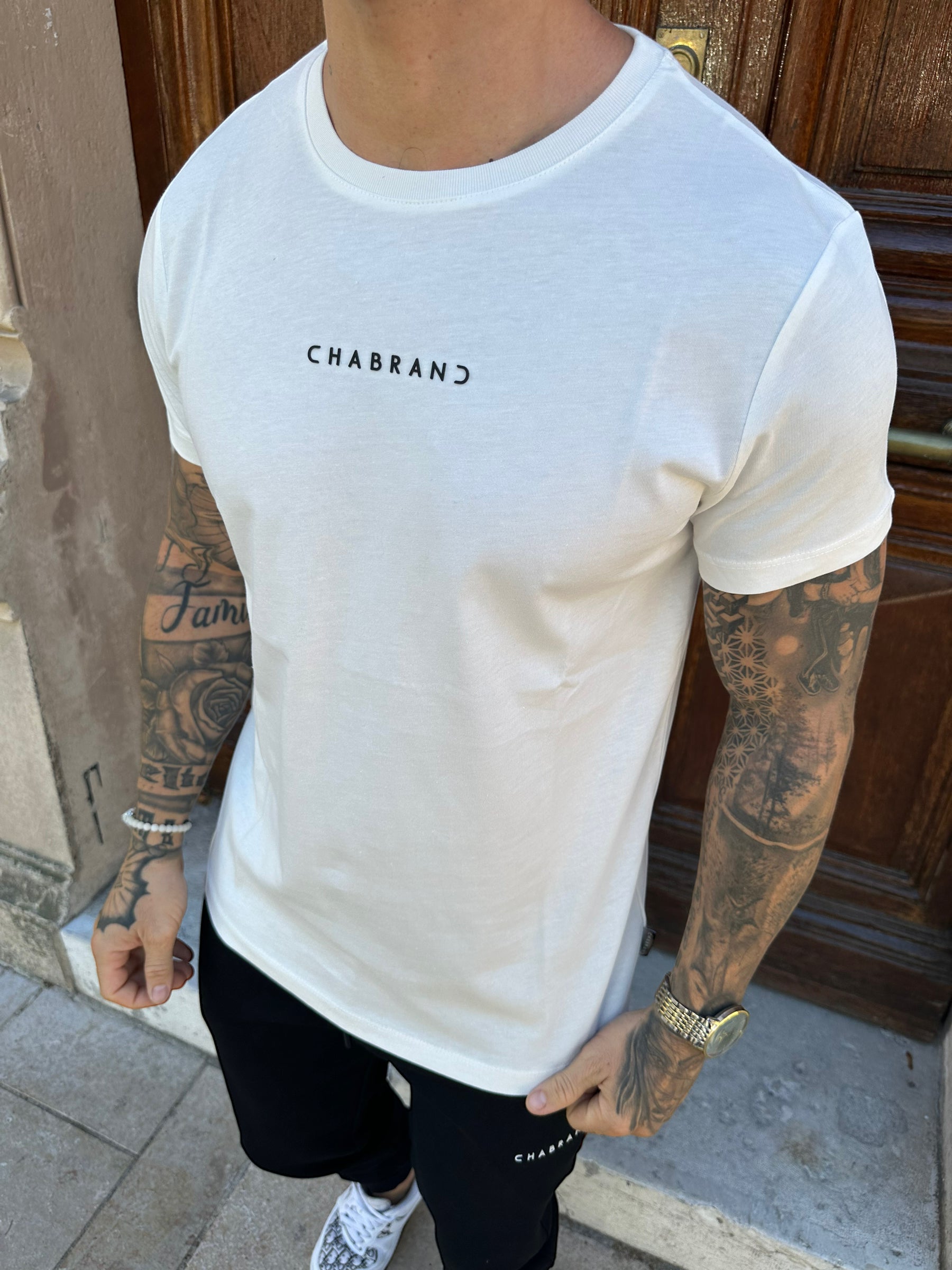 CHABRAND - White t-shirt with mini black sign