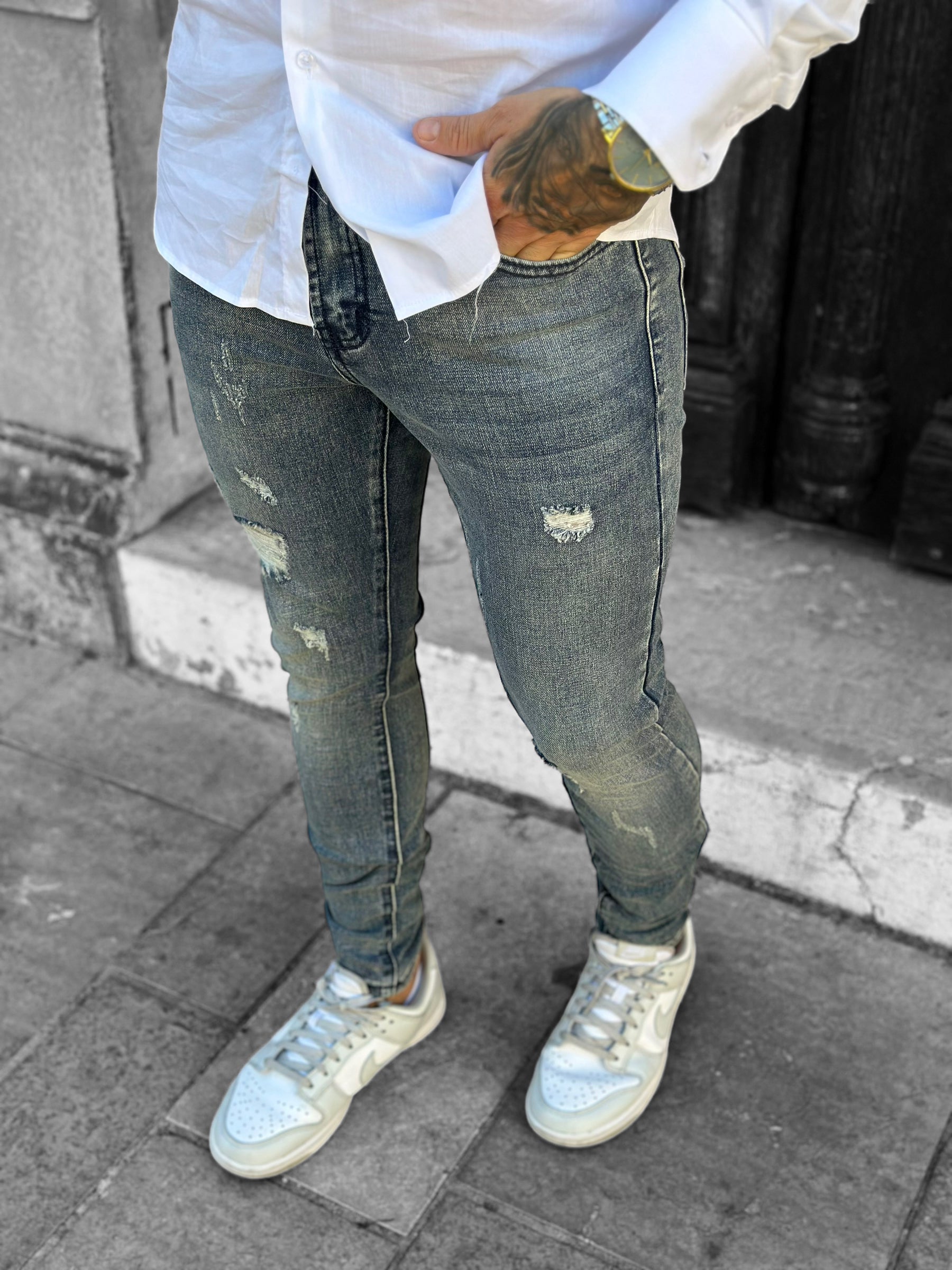 Blue gray destroyed skinny jeans