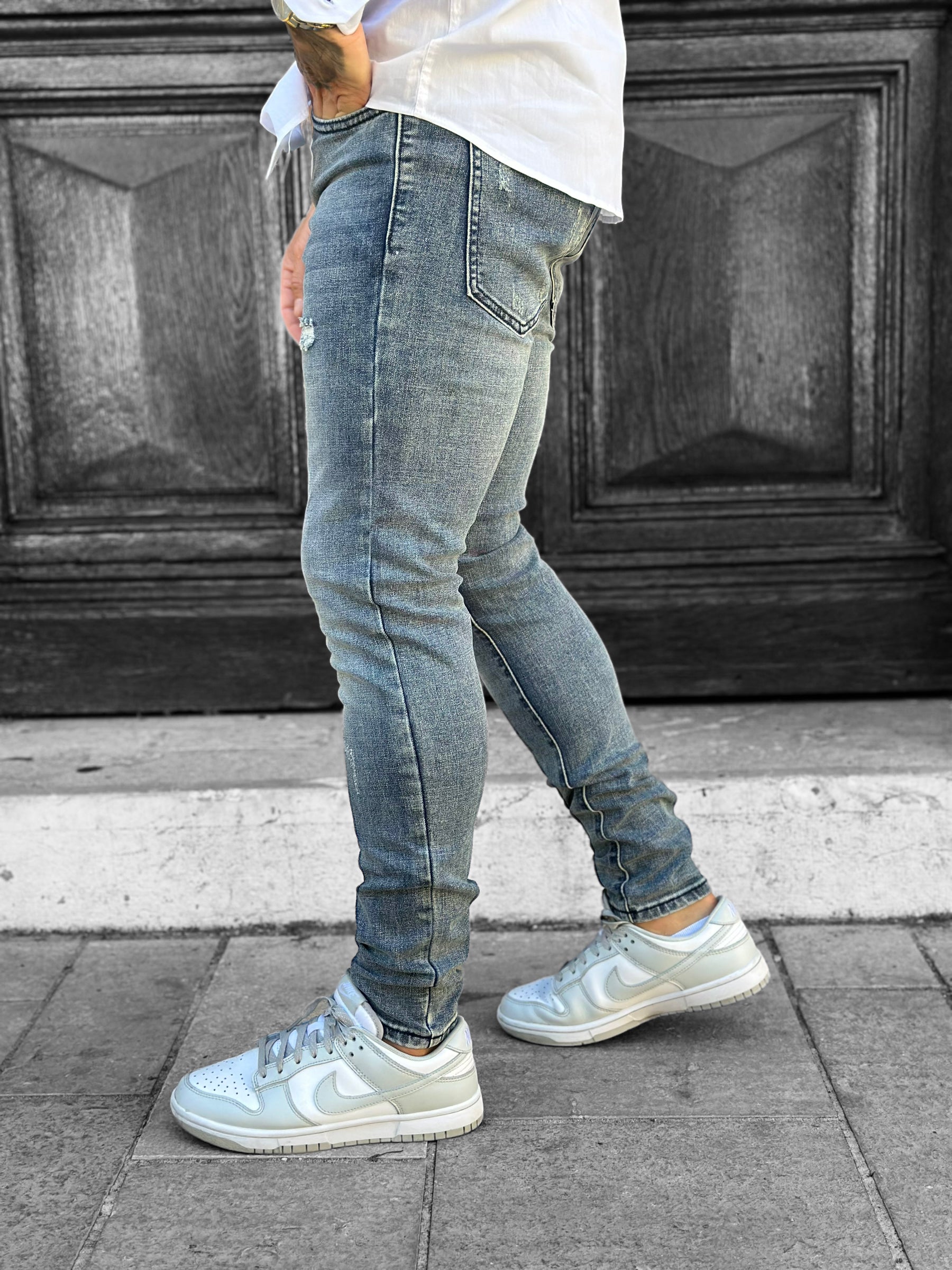 Blue gray destroyed skinny jeans