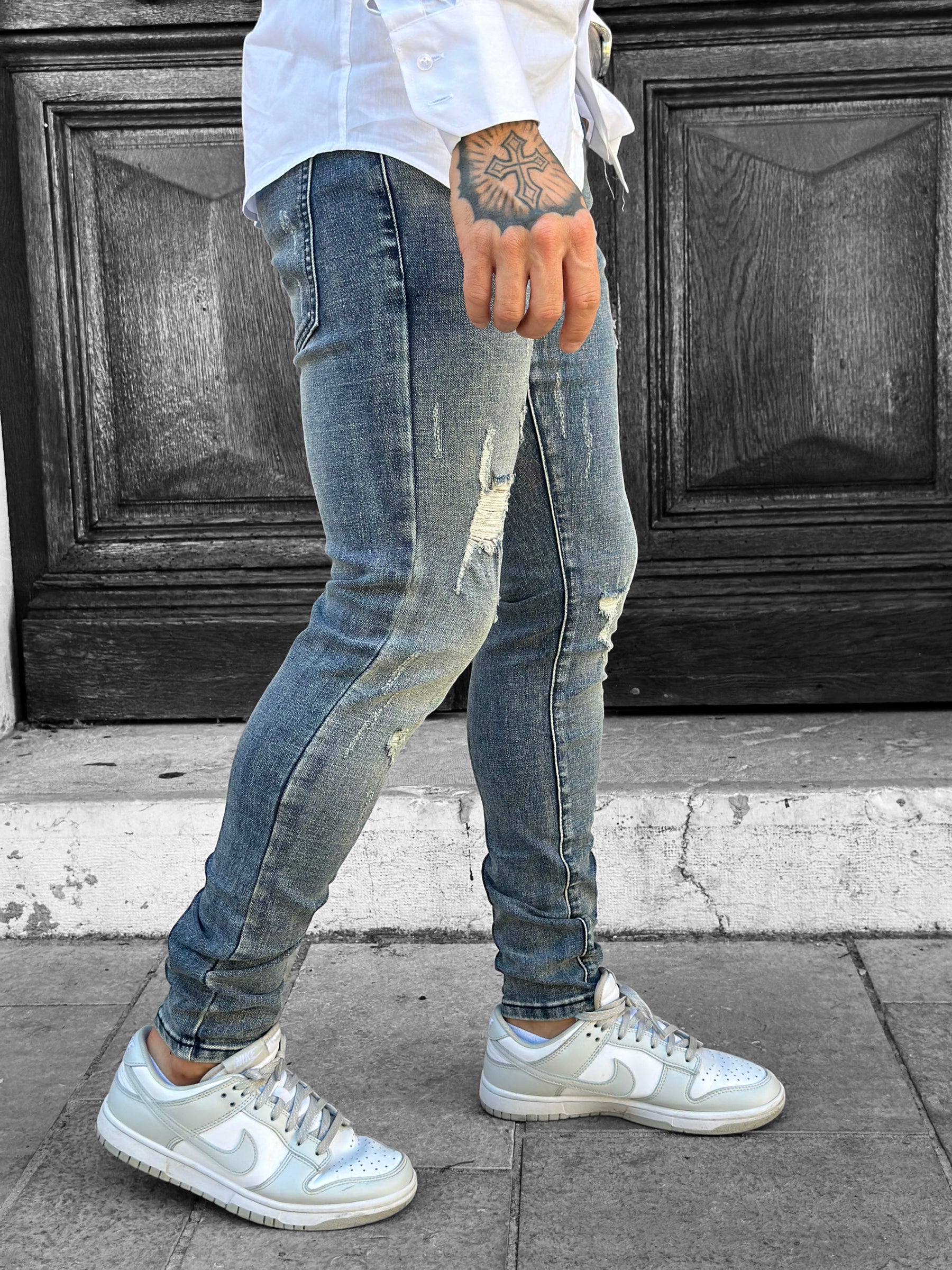 Blue gray destroyed skinny jeans