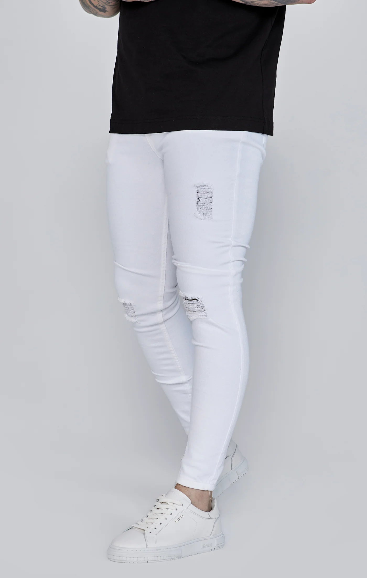 Distressed Skinny Jeans