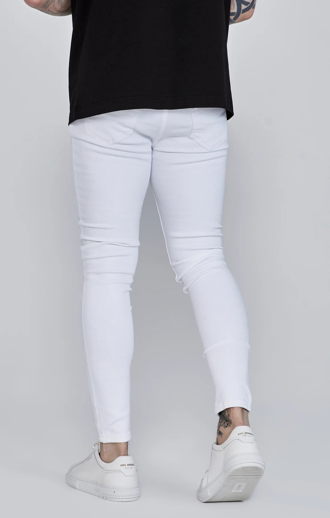 Distressed Skinny Jeans