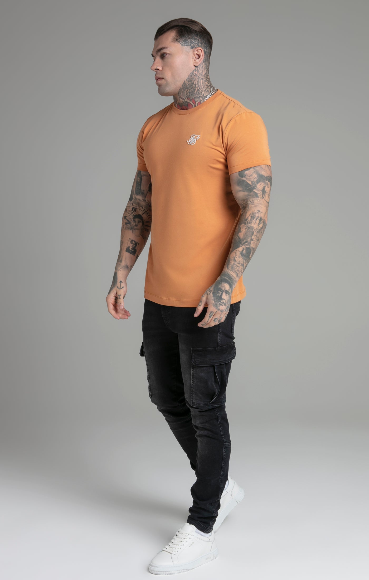 T-Shirt Basic Fit Orange