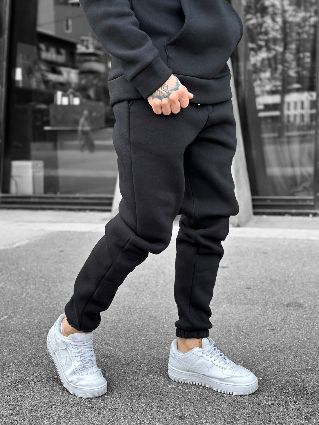 Pantalon De Jogging Noir Basique. Pantalons