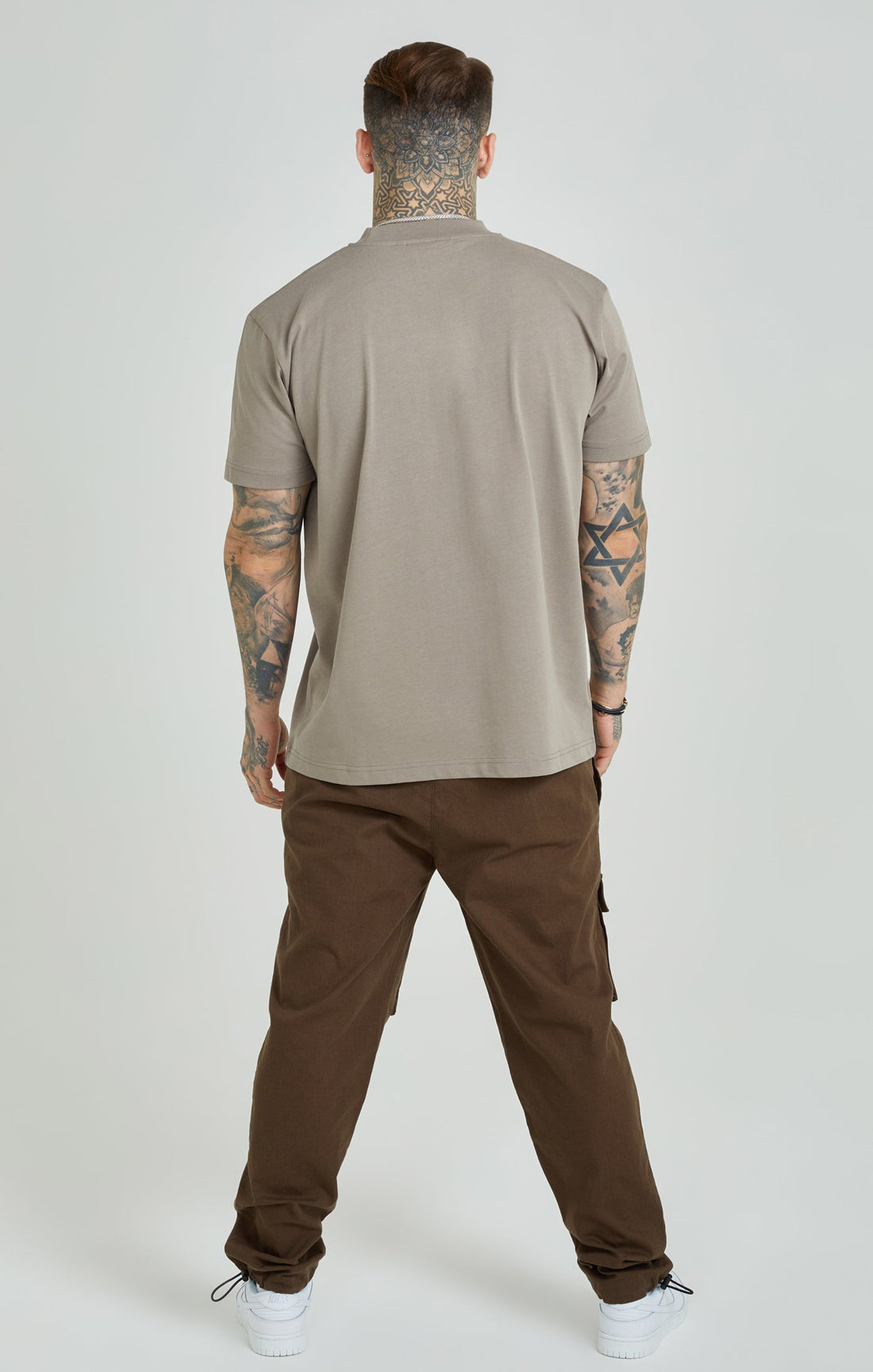 SikSilk - Brown Applique Logo Oversized Fit T-Shirt - Stayin